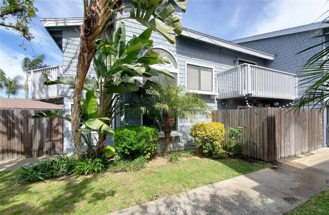 2512 Santa Ana Ave Unit 9, Costa Mesa, CA 92627 - view of side of property featuring a balcony