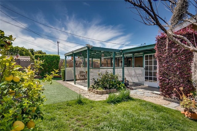 16372 Hollywood Ln, Huntington Beach, CA 92649 - view of yard with fence