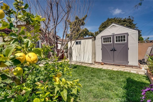 16372 Hollywood Ln, Huntington Beach, CA 92649 - view of shed featuring fence
