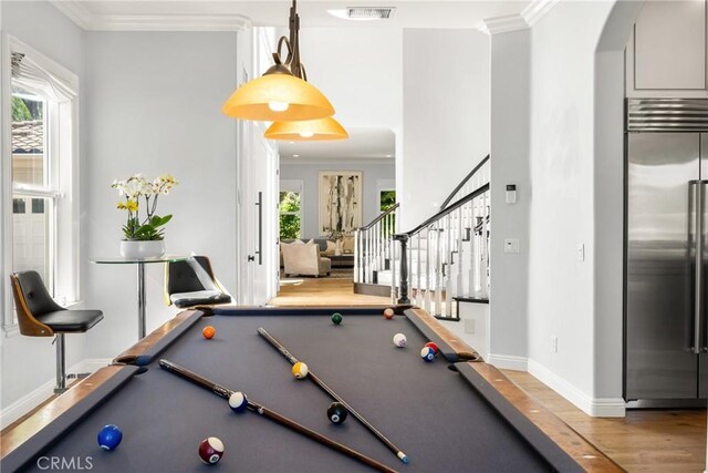 2107 Lemon Heights Dr, Santa Ana, CA 92705 - rec room with baseboards, billiards, crown molding, visible vents, and arched walkways