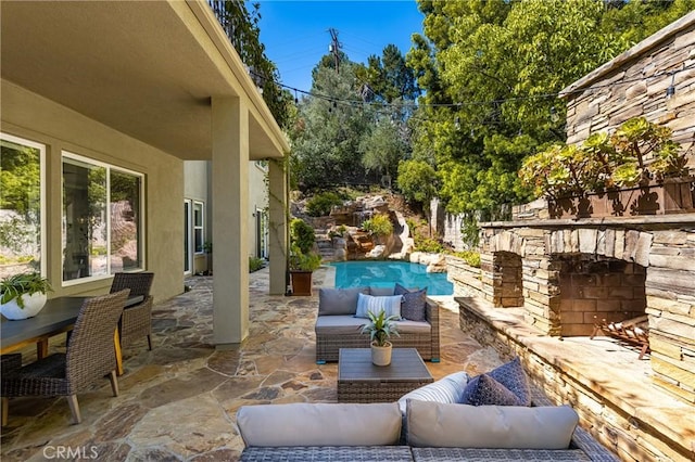 2107 Lemon Heights Dr, Santa Ana, CA 92705 - view of patio featuring an outdoor living space