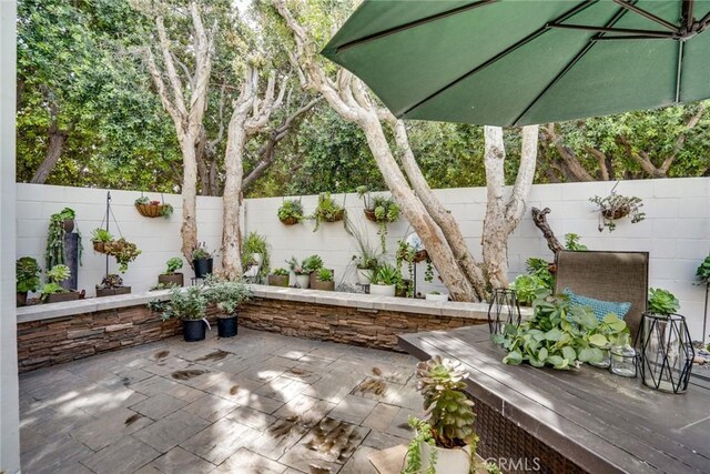 7612 Appleby, Huntington Beach, CA 92648 - view of patio / terrace featuring a fenced backyard