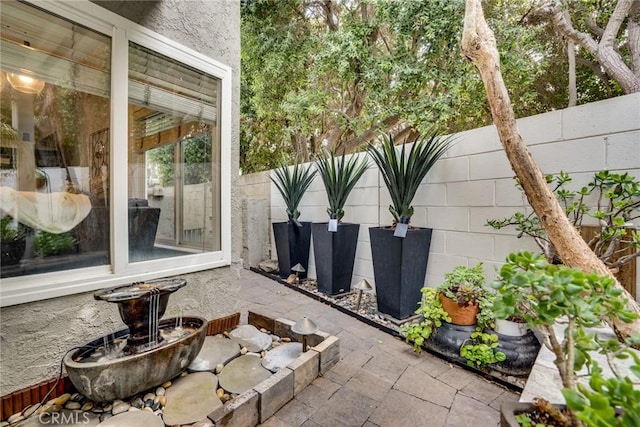 7612 Appleby, Huntington Beach, CA 92648 - view of patio with a fenced backyard