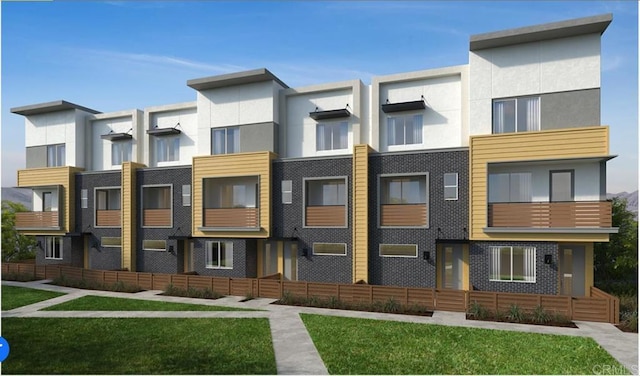 350 Gateway Ave, El Cajon, CA 92020 - view of building exterior with a residential view