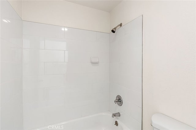 1 Brandy Ln Unit 23, Aliso Viejo, CA 92656 - full bath featuring toilet and bathtub / shower combination