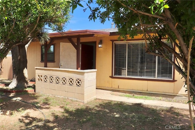 16226 Pine St, Hesperia, CA 92345 - view of front facade