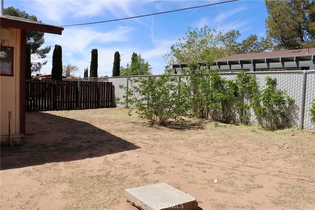 16226 Pine St, Hesperia, CA 92345 - view of yard with fence