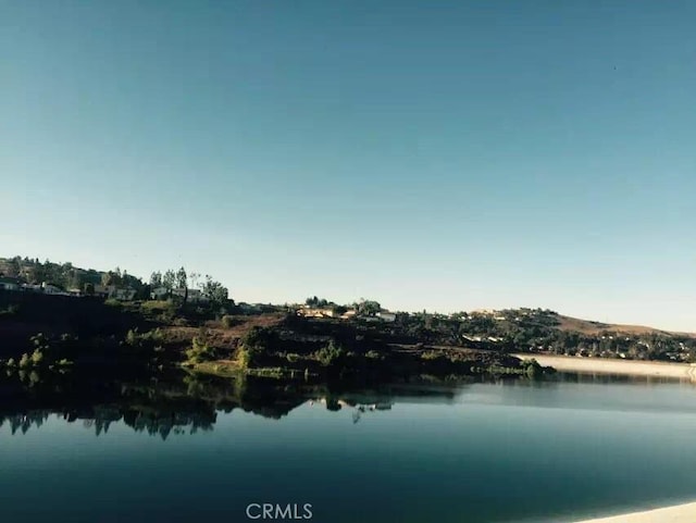 960 S Joliet Cir, Anaheim Hills, CA 92807 - water view