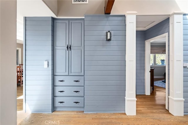 closet with visible vents
