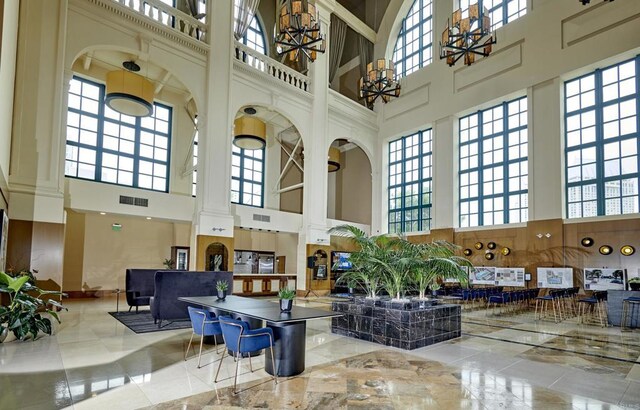 700 W E St Unit 2802, San Diego, CA 92101 - community lobby with a high ceiling