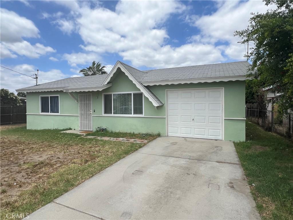 225 W Franklin Ave, Pomona, CA 91766 - photo 1