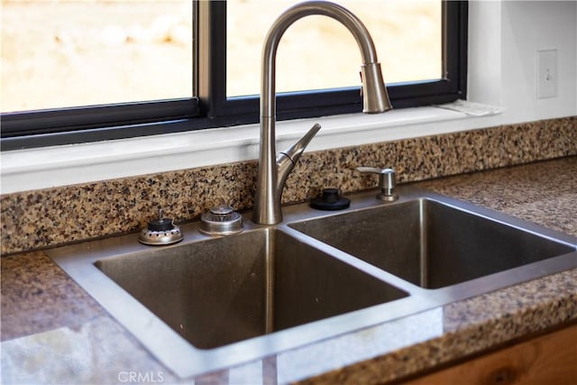 6010 Sunny Ln, Paradise, CA 95969 - kitchen view of a sink