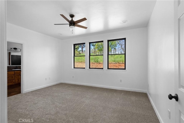 6010 Sunny Ln, Paradise, CA 95969 - carpeted spare room featuring ceiling fan and baseboards