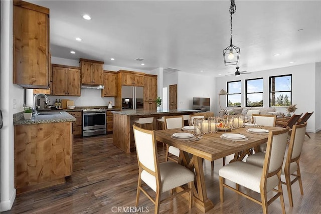 6010 Sunny Ln, Paradise, CA 95969 - dining room featuring a ceiling fan, recessed lighting, and dark wood-style floors