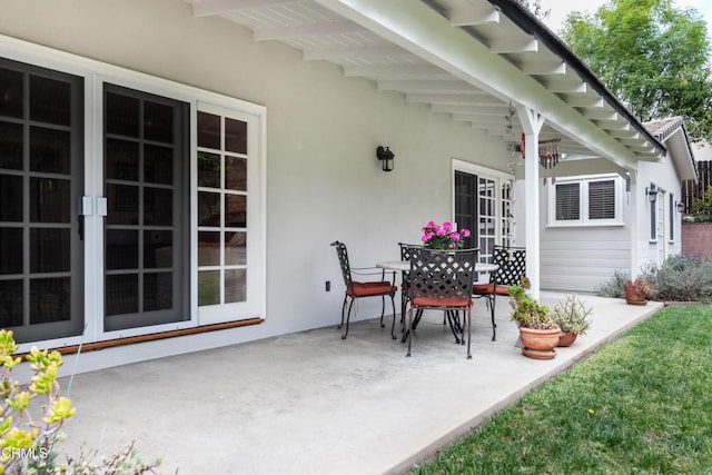 4402 El Camino Corto Ln, Canada Flintridge, CA 91011 - view of patio featuring outdoor dining space