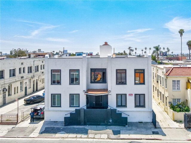 5510 Lexington Ave, Los Angeles, CA 90038 - view of building exterior featuring fence
