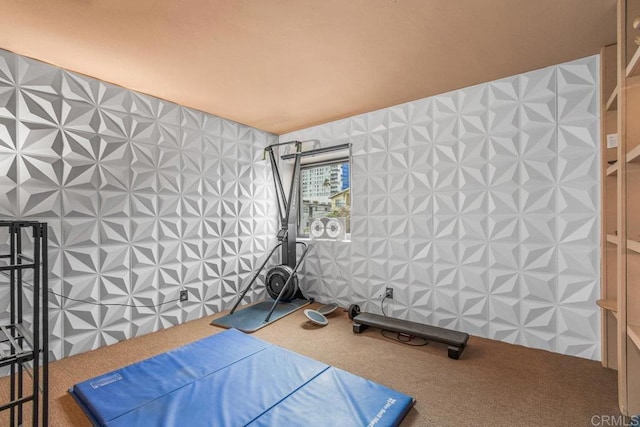 230 W Laurel St Unit 506, San Diego, CA 92101 - exercise room featuring carpet flooring and tile walls