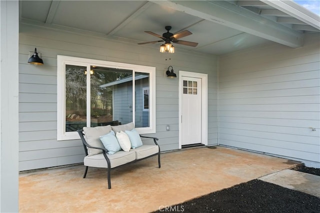 view of patio featuring a ceiling fan