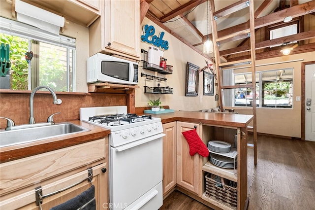 517 Moreno Ln, Sugarloaf, CA 92386 - photo 8