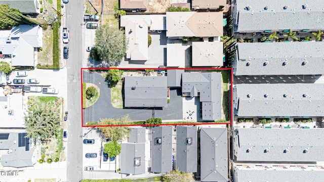 bird's eye view with a residential view