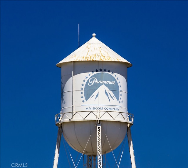 view of exterior details