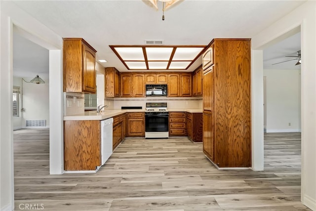 30431 Sparkle Dr, Canyon Lake, CA 92587 - photo 19