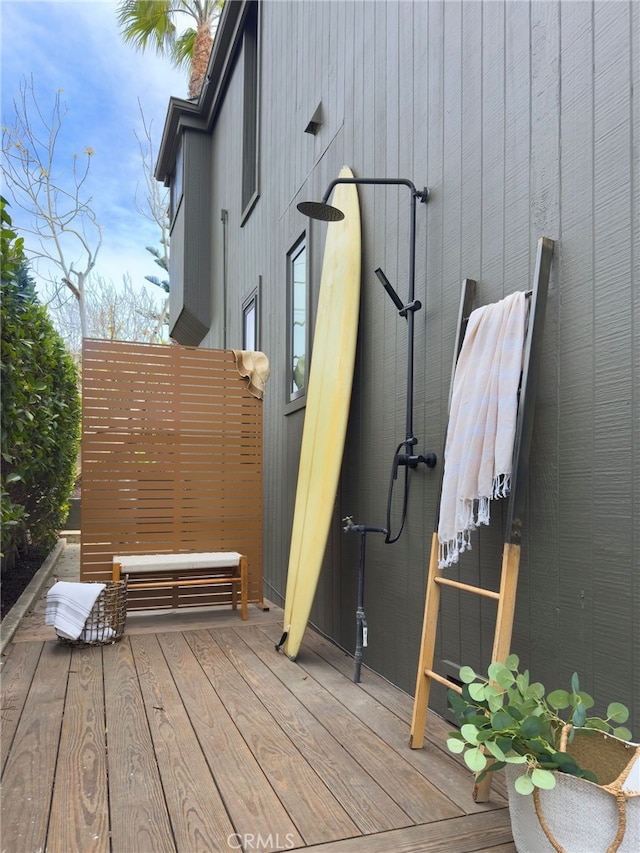 2604 Victoria Dr, Laguna Beach, CA 92651 - view of wooden deck