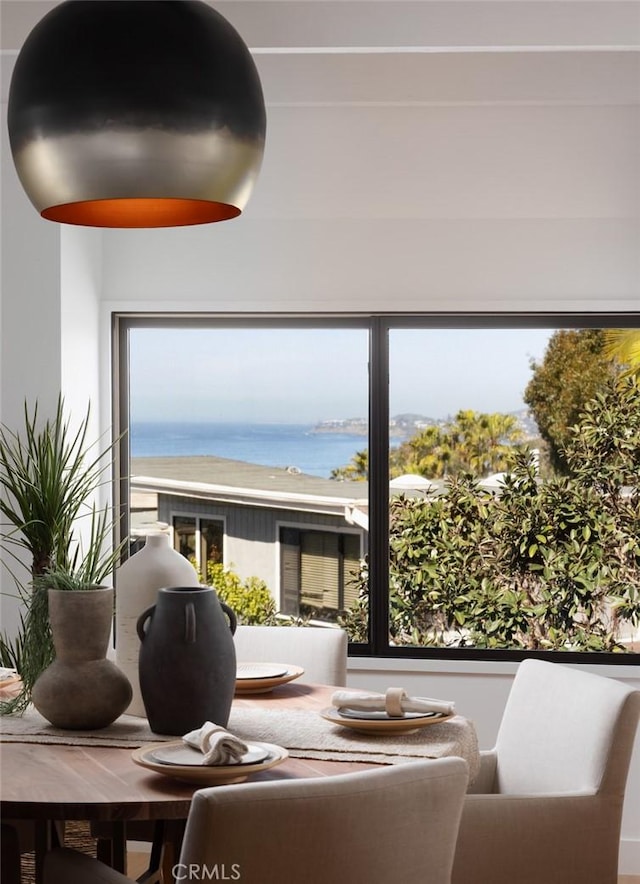 2604 Victoria Dr, Laguna Beach, CA 92651 - dining area featuring a water view