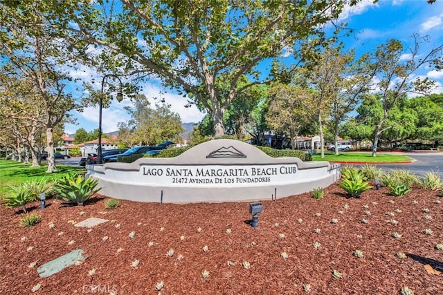 9 Las Piedras, Rancho Santa Margarita, CA 92688 - view of community sign