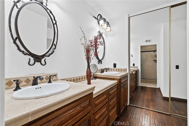27955 Gallina, Mission Viejo, CA 92692 - full bath featuring double vanity and wood-type flooring