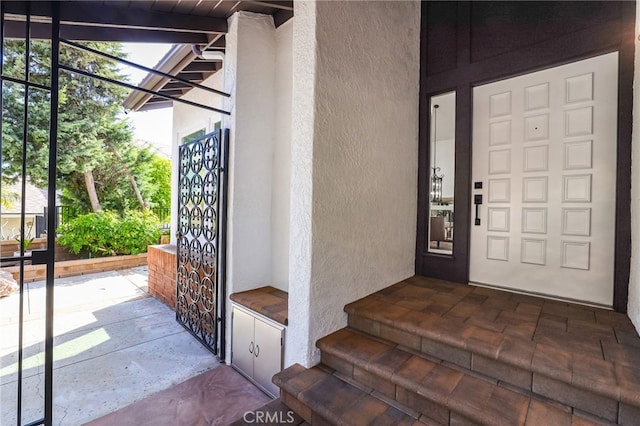 27955 Gallina, Mission Viejo, CA 92692 - entrance to property featuring stucco siding
