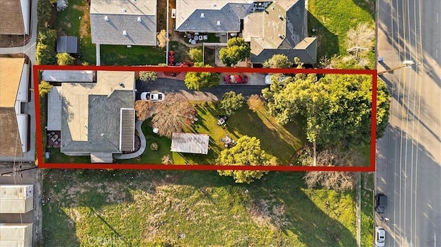 birds eye view of property featuring a residential view