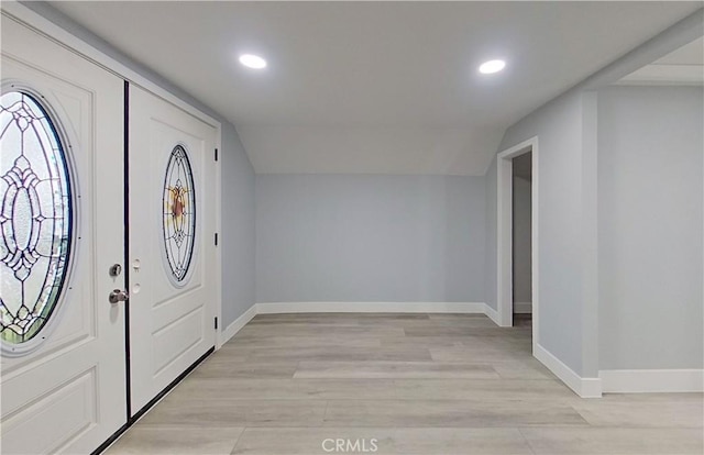 805 Earlham St, Pasadena, CA 91101 - entrance foyer featuring baseboards, light wood-style floors, lofted ceiling, and recessed lighting