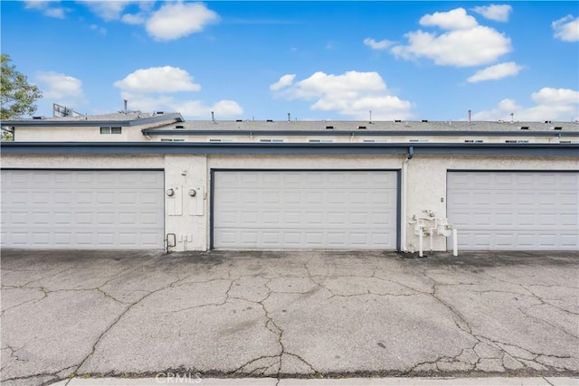 19231 Sherman Way Unit 44, Reseda, CA 91335 - view of garage