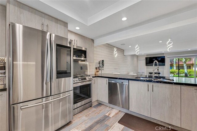 21551 Burbank Blvd, Woodland Hills, CA 91367 - photo 5