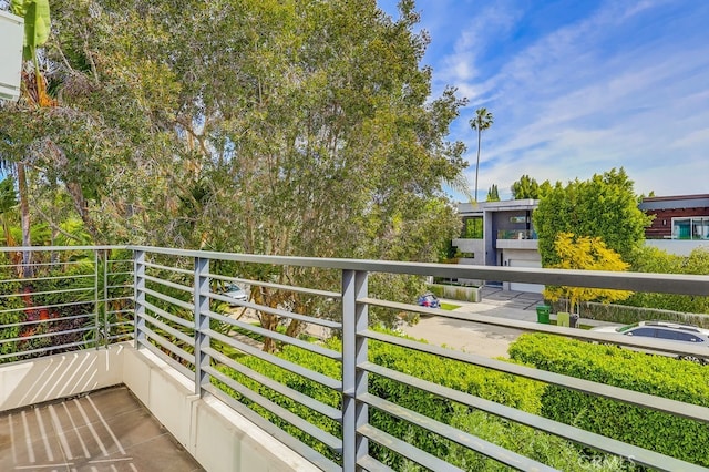 737 N Cherokee Ave, Los Angeles, CA 90038 - view of balcony