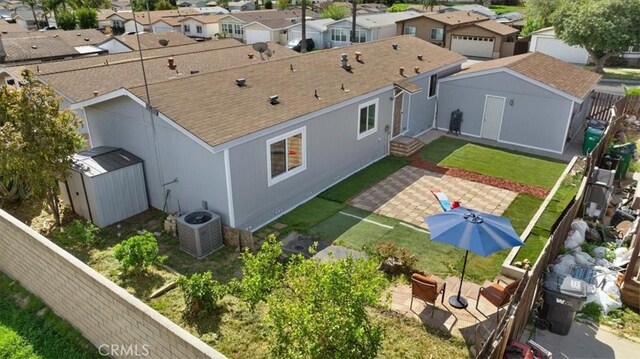birds eye view of property featuring a residential view