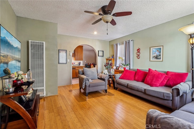 353 S Mcdonnell Ave, Los Angeles, CA 90022