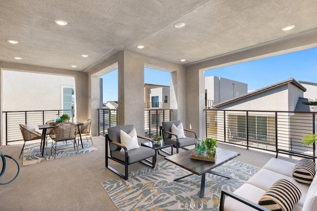 balcony featuring an outdoor hangout area