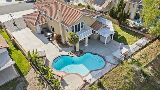6816 Ridgeside Dr, Riverside, CA 92506 - aerial view of property and surrounding area with a pool