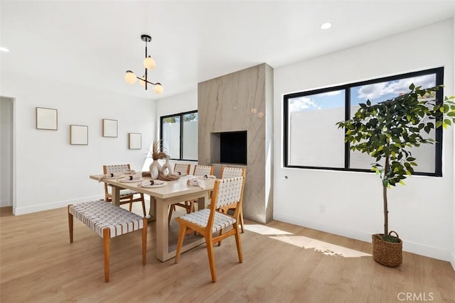 2037 Rayshire St, Thousand Oaks, CA 91362 - dining area with plenty of natural light, light wood-style floors, baseboards, and recessed lighting