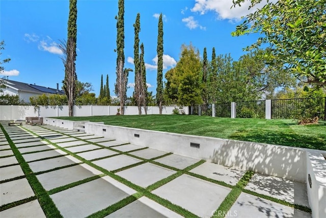2037 Rayshire St, Thousand Oaks, CA 91362 - view of patio / terrace