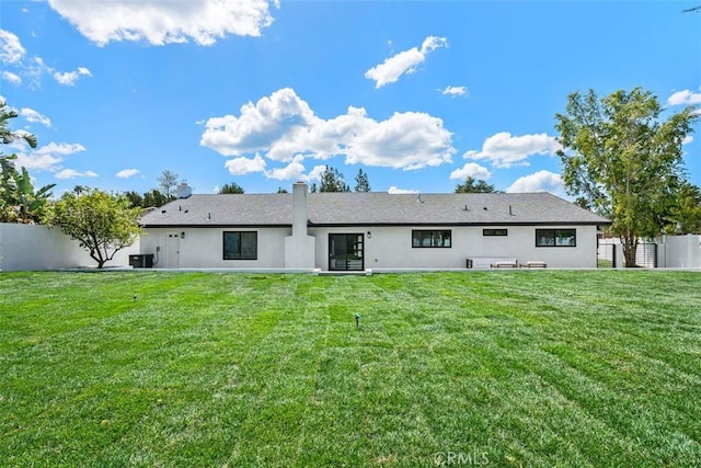 2037 Rayshire St, Thousand Oaks, CA 91362 - back of property with stucco siding
