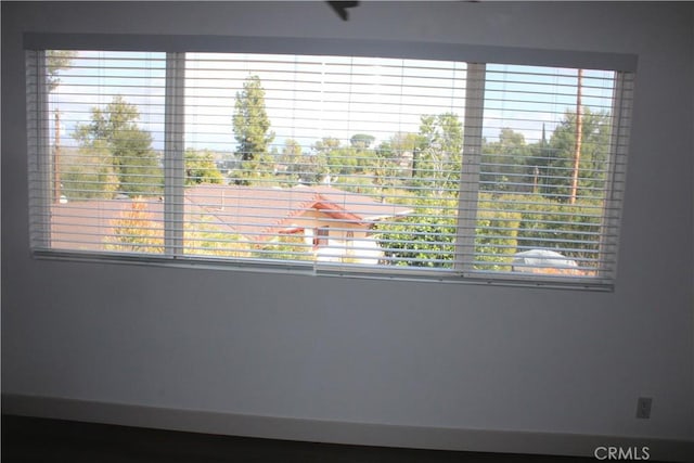 22423 Macfarlane Dr, Woodland Hills, CA 91364 - view of details