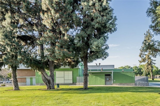 932 S Bon View Ave, Ontario, CA 91761 - view of home's community with mail area and a yard
