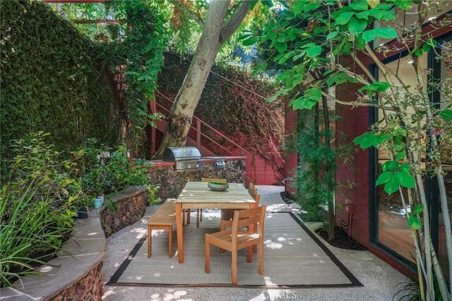 9955 Westwanda Dr, Beverly Hills, CA 90210 - view of patio with outdoor dining space
