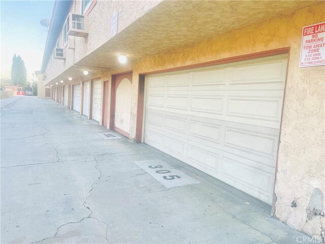 7260 Richfield St Unit 305, Paramount, CA 90723 - view of garage