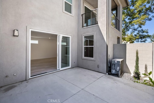 120 Zawn, Irvine, CA 92618 - view of patio featuring fence