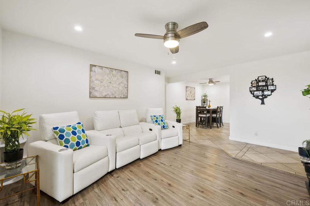 2550 White Oak Pl Unit 1, Escondido, CA 92027