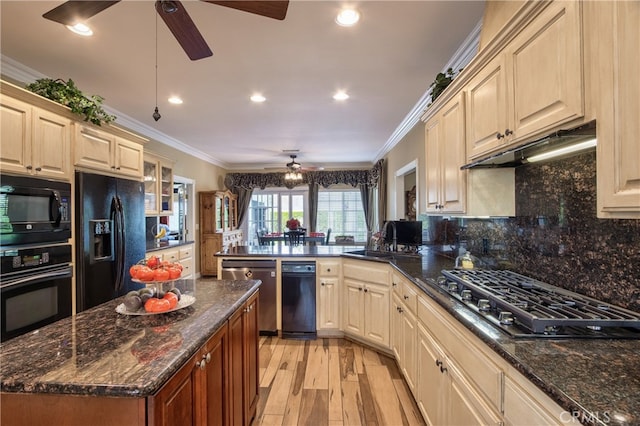 41548 Hutchison Ct, Murrieta, CA 92562 - kitchen with black appliances, ceiling fan, a sink, crown molding, and tasteful backsplash